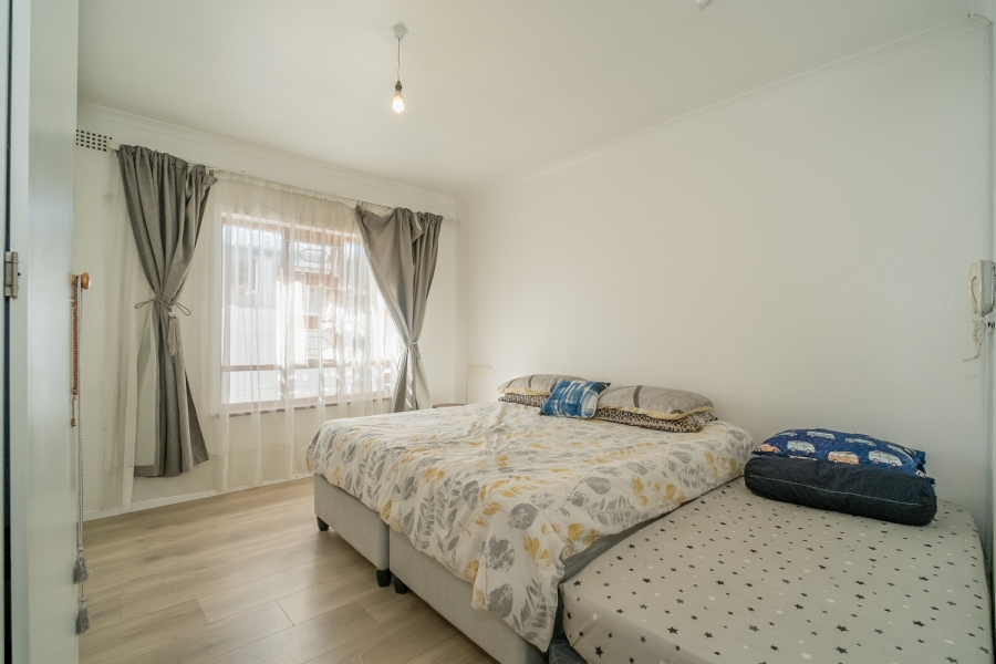 4 Bedroom Property for Sale in Gatesville Western Cape